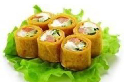 Запеченные роллы с лососевой начинкой