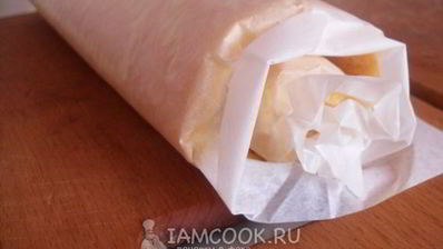 бисквитный рулет с маком и изюмом