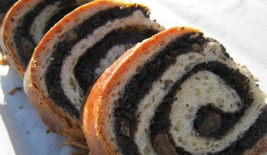 Рецепт дрожжевого рулета с маком