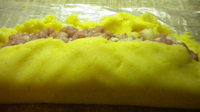 картофельный рулет с фаршем