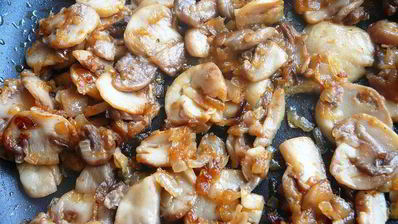 картофельный рулет с шампиньонами