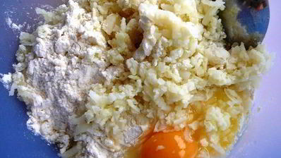 картофельный рулет с шампиньонами