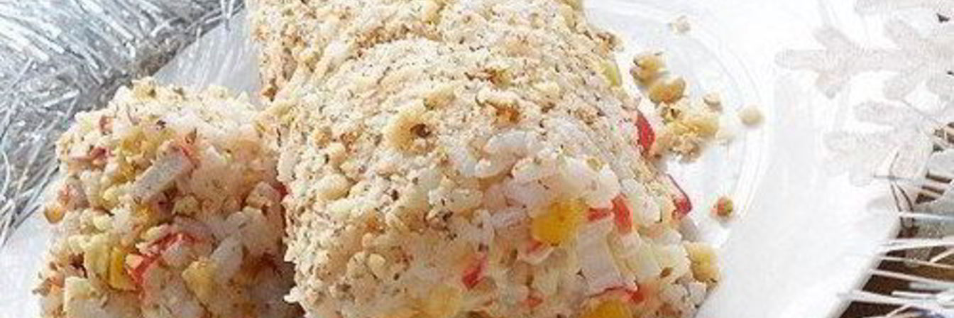 Крабовый салат-рулет с грецкими орехами