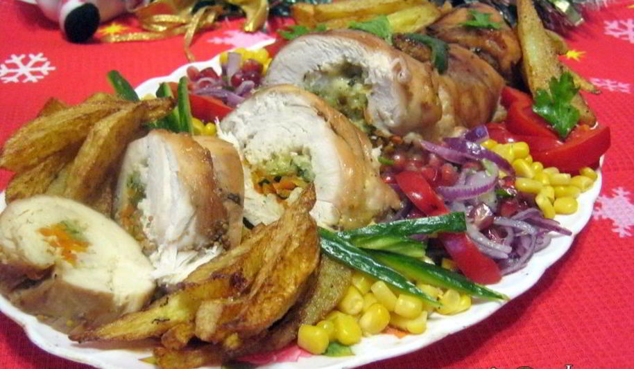 Рецепт куриного рулета с цуккини, морковью и сыром