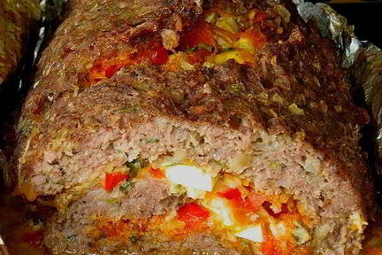 Мясной рулет Мозайка с овощами и яйцом