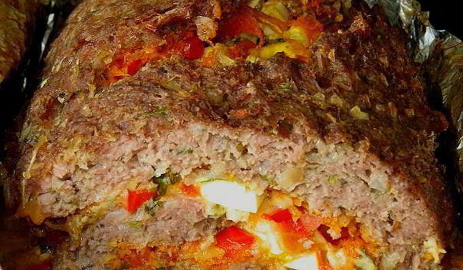 Рецепт мясного рулета мозайка с овощами и яйцом