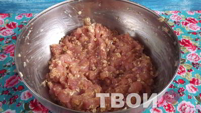 мясной рулет с яйцом и морковью