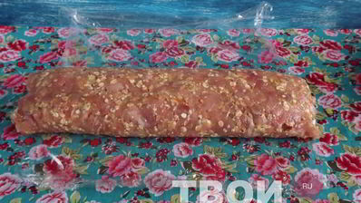 мясной рулет с яйцом и морковью