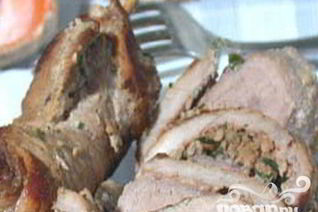 Мясные рулетики с ореховой начинкой