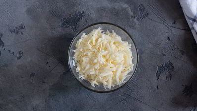 мясные рулетики с сыром и зеленью