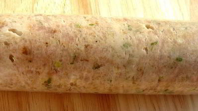 паровой рулет с овощным соусом