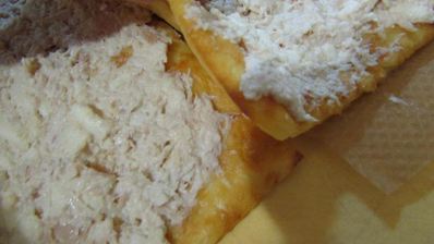 праздничный сырный рулет с курицей