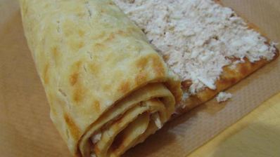 праздничный сырный рулет с курицей