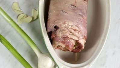 рулет из баранины с финиками