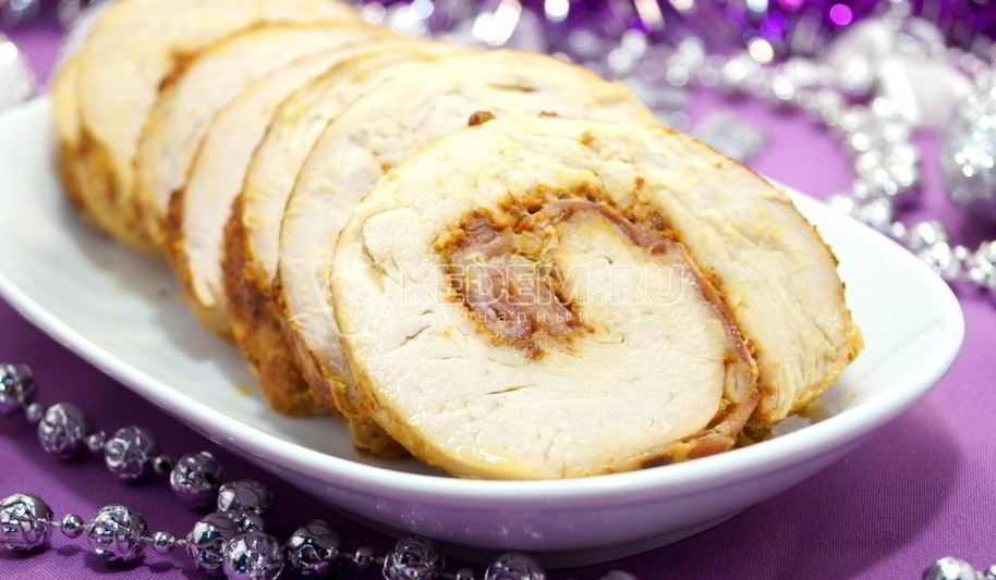 Рецепт рулета из индейки с беконом