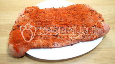 рулет из индейки с беконом