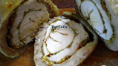 рулет из индейки с вялеными томатами