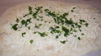 рулет из лаваша с брынзой