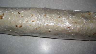 рулет из лаваша с помидорами, мясом и сыром