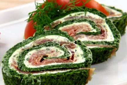 Рулет из шпината и лосося