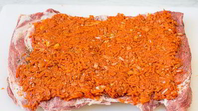 рулет из свинины с морковью