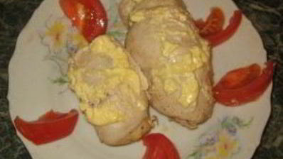 рулет куриный с грибами и сыром