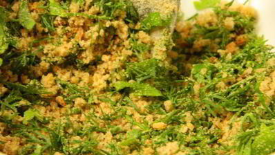 рулет с начинкой из перца, фаршированного сыром