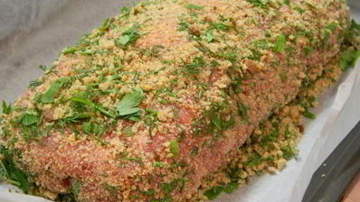 рулет с начинкой из перца, фаршированного сыром