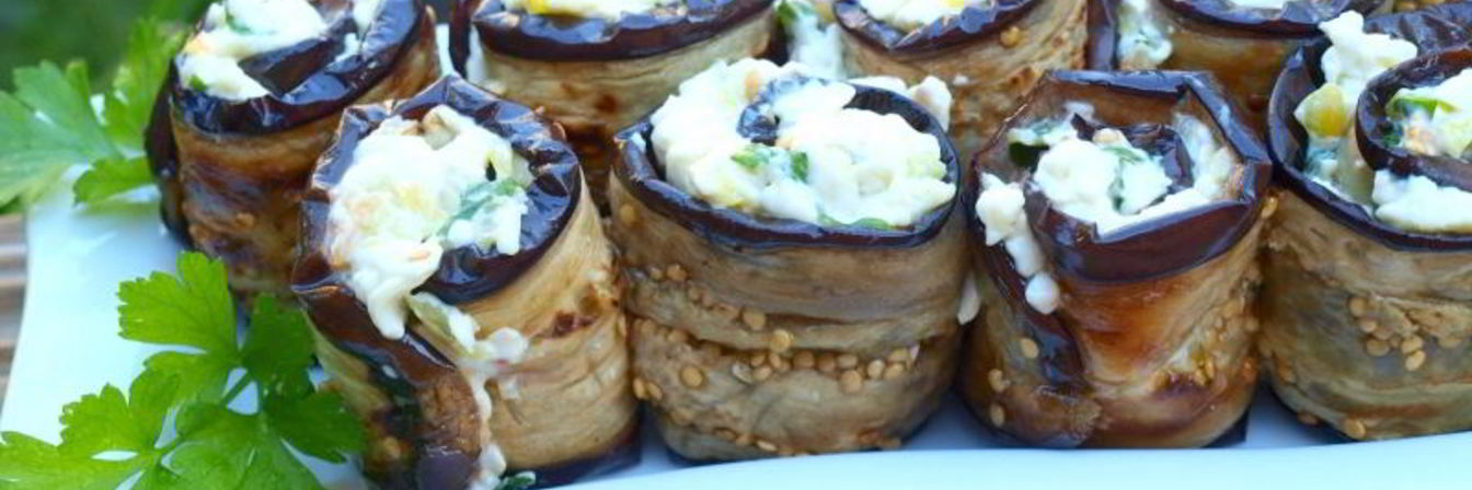 Рулетики из баклажанов с плавленым сыром и болгарским перцем