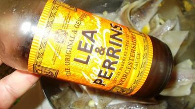 рулетики из филе речного окуня с зеленым пюре