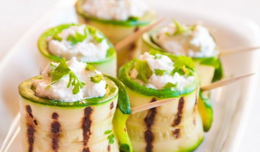 Рецепт рулетиков из кабачков с курицей