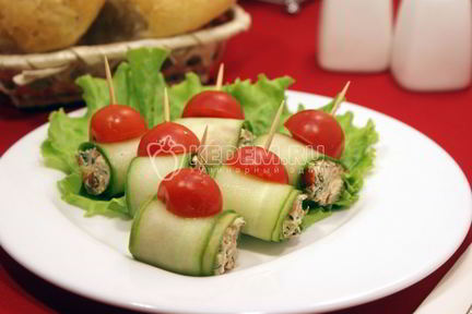 Рулетики из огурцов с начинкой
