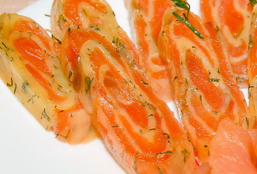 Сырный рулет с семгой