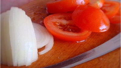 сюрреалистичные мясные рулетики под прованским соусом