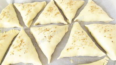 самса с брынзой и зеленью