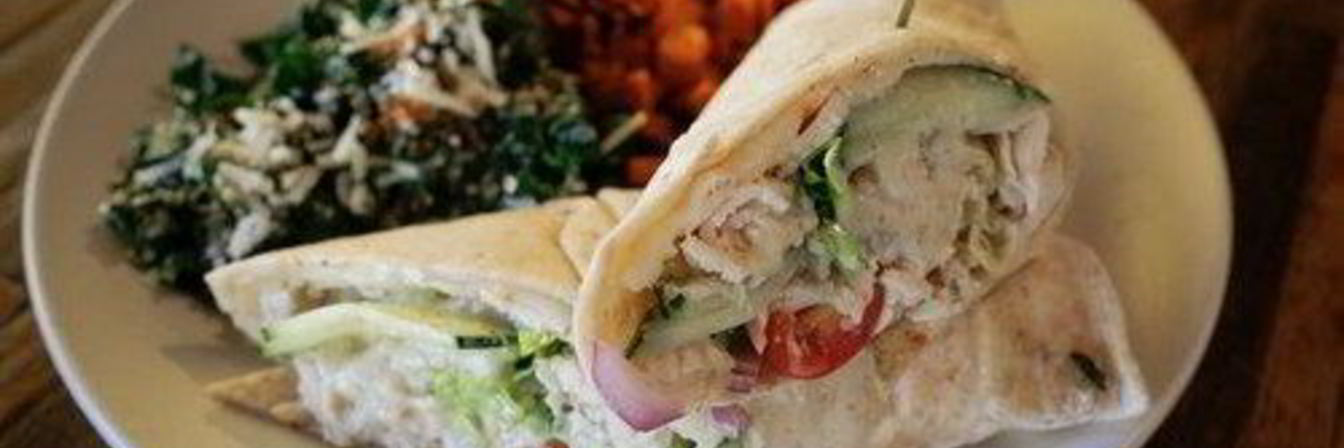 Шаурма с курицей и свежей капустой