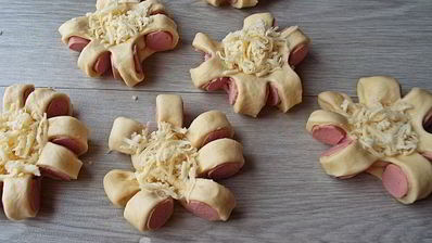 сосиски в тесте с сыром