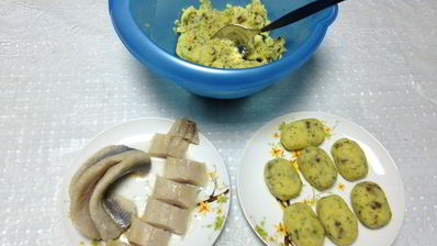 суши из селедки и картофеля