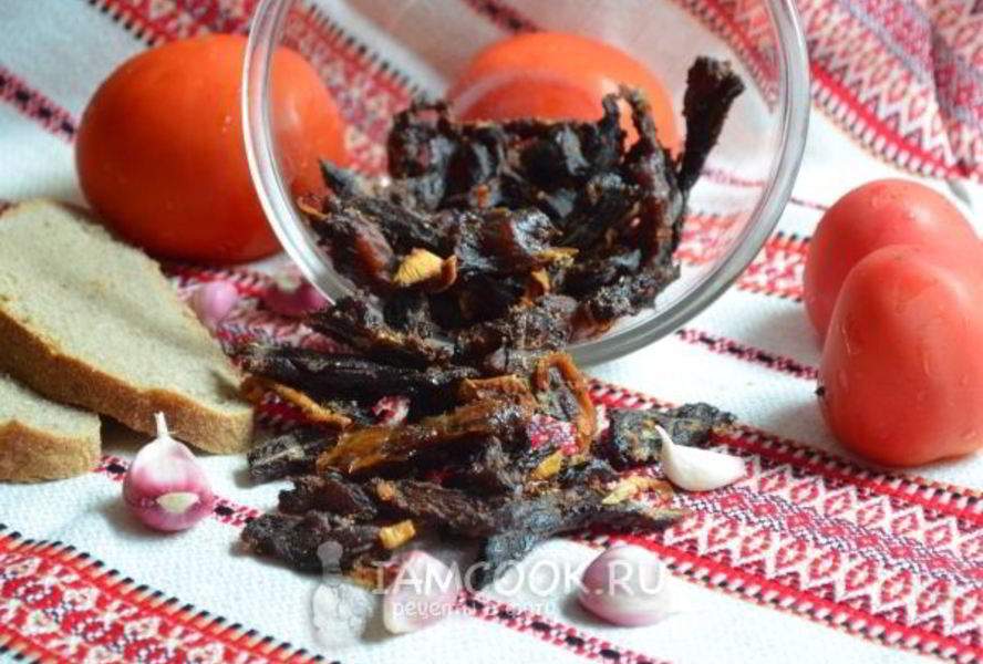 Вяленое куриное мясо в сушилке