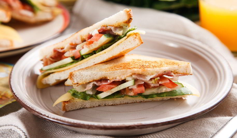 Рецепт сэндвича с беконом и сыром