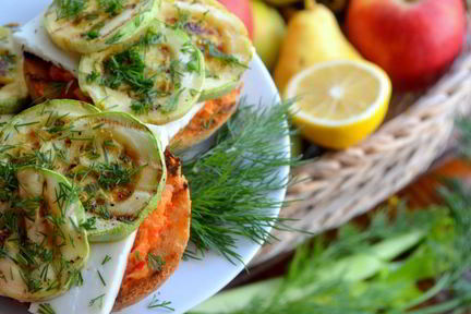 Сэндвич с брынзой и овощами