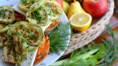 сэндвич с брынзой и овощами