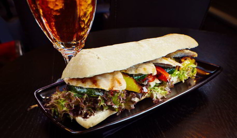 Рецепт сэндвича с курицей и овощами-гриль