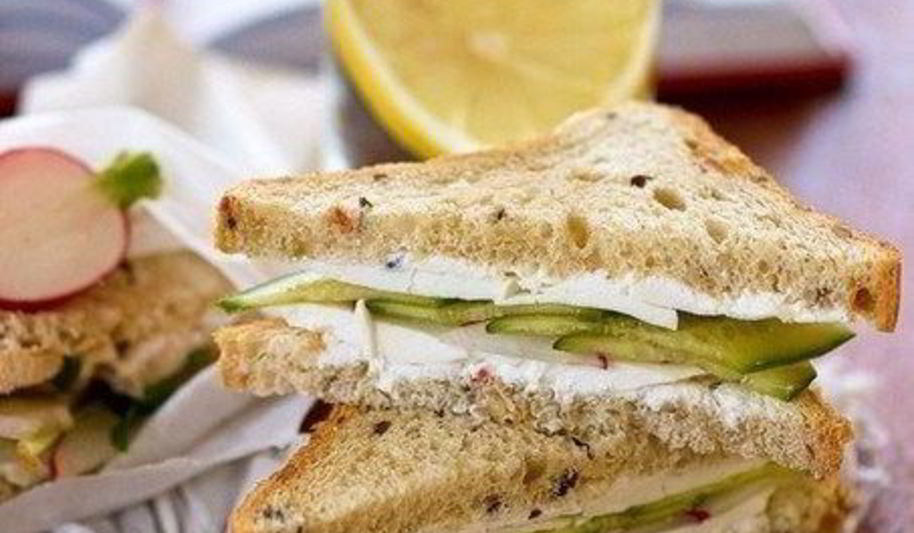 Рецепт сэндвича с курицей и редисом