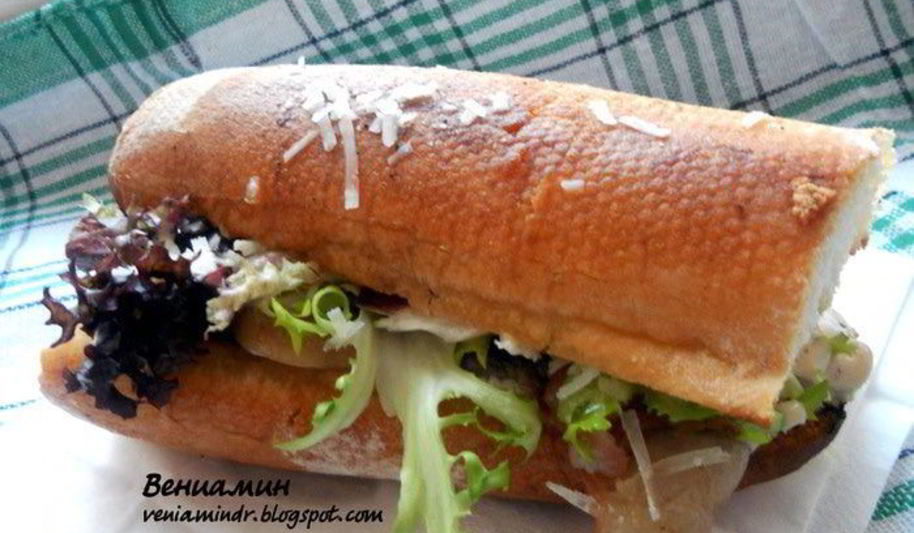 Рецепт сэндвича с шампиньонами и копченым беконом