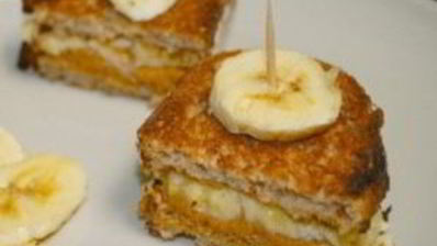 сэндвичи с арахисовым маслом и бананами