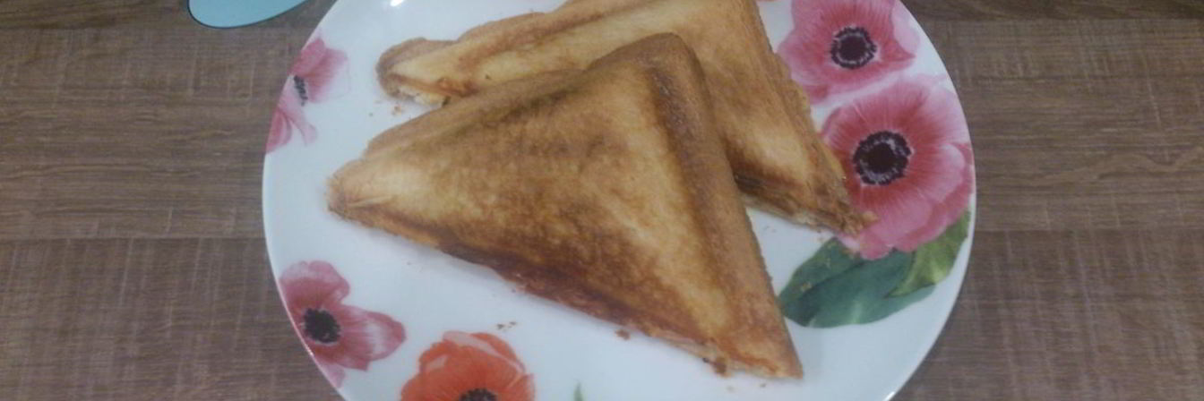 Сэндвичи с колбасой и сыром