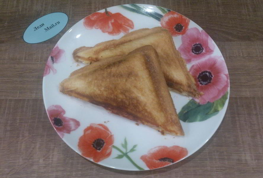 Сэндвичи с колбасой и сыром