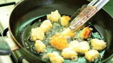 сыр в сухарях