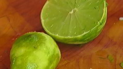 такос с рыбой и грейпфрутовым соусом